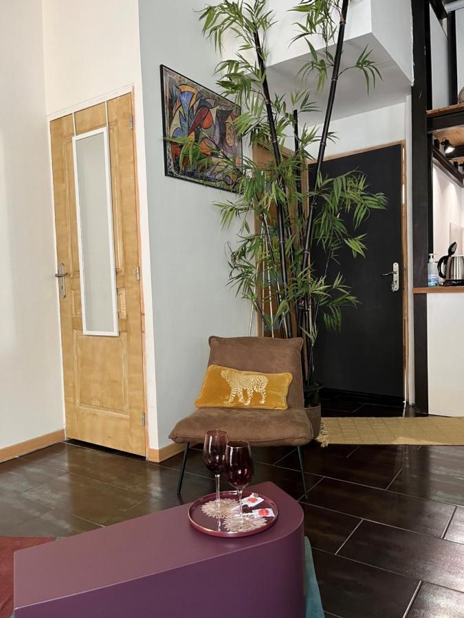 Appartement Atypique Cosy Entre Terre & Mer マルセイユ エクステリア 写真