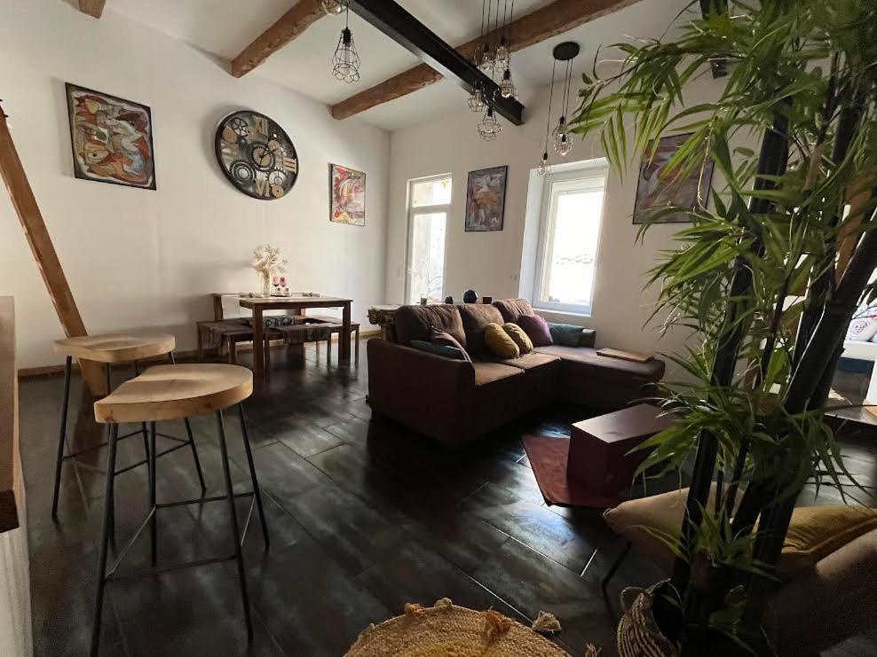 Appartement Atypique Cosy Entre Terre & Mer マルセイユ エクステリア 写真