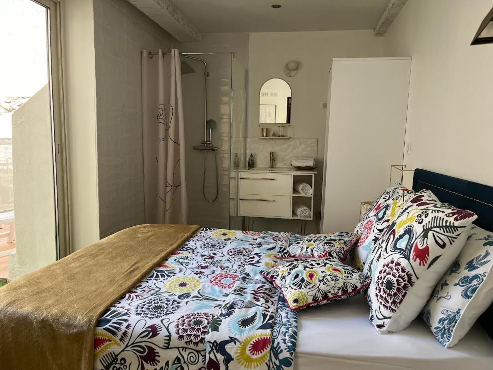 Appartement Atypique Cosy Entre Terre & Mer マルセイユ エクステリア 写真